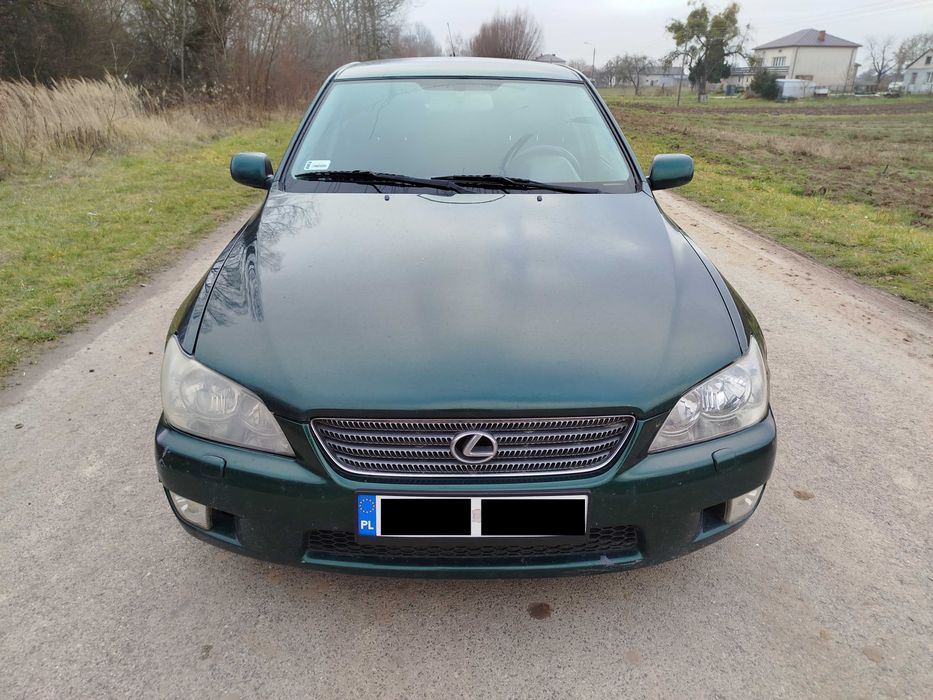 Lexus IS 200 2.0 155km