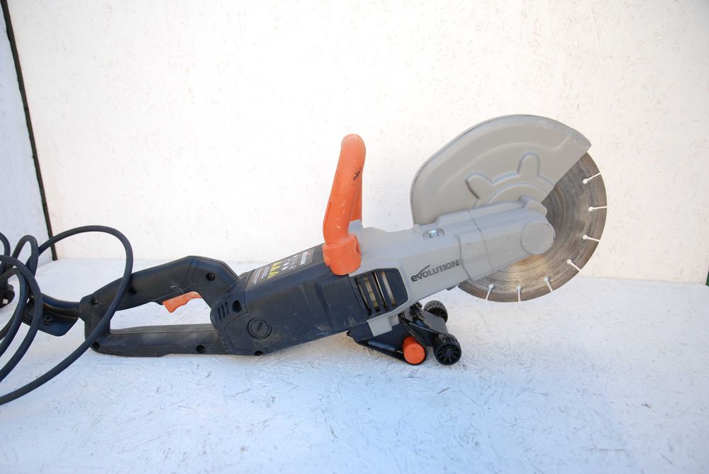 Elektryczna przecinarka tarczowa i pilarka do betonu