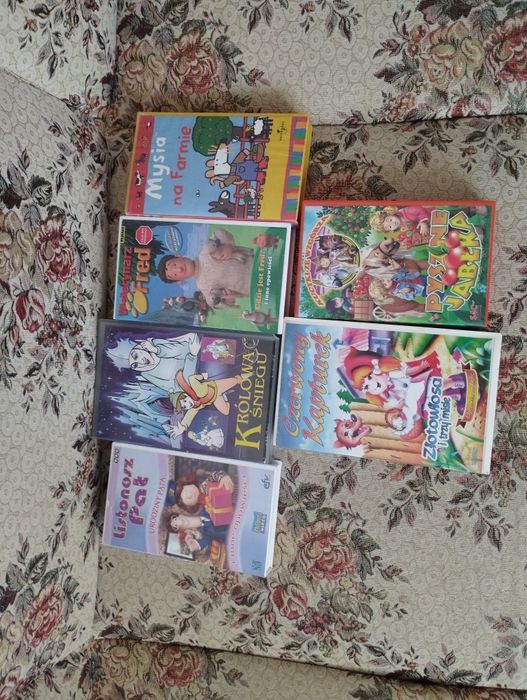 Zestaw kaset VHS bajki