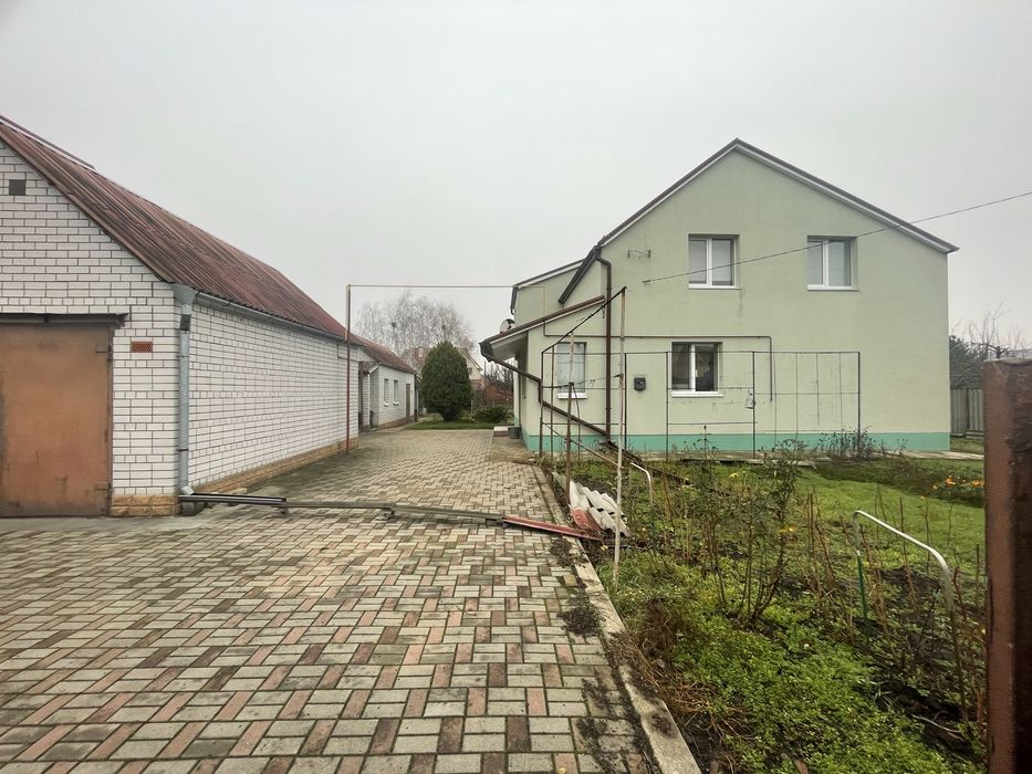 Оренда будинку 200 кв.  у Підгороднему