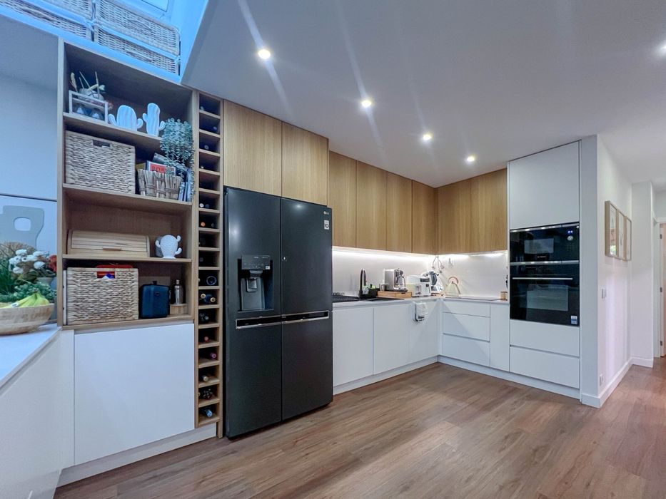 Vendo T2 totalmente remodelado em condominio com piscina em Vilamoura