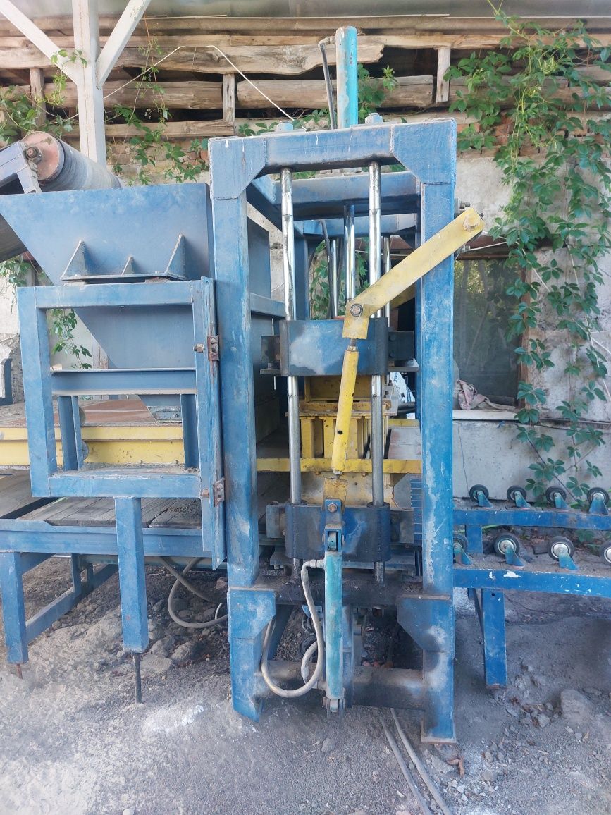 Продам лінію вібропресування КВП-858-2ПА