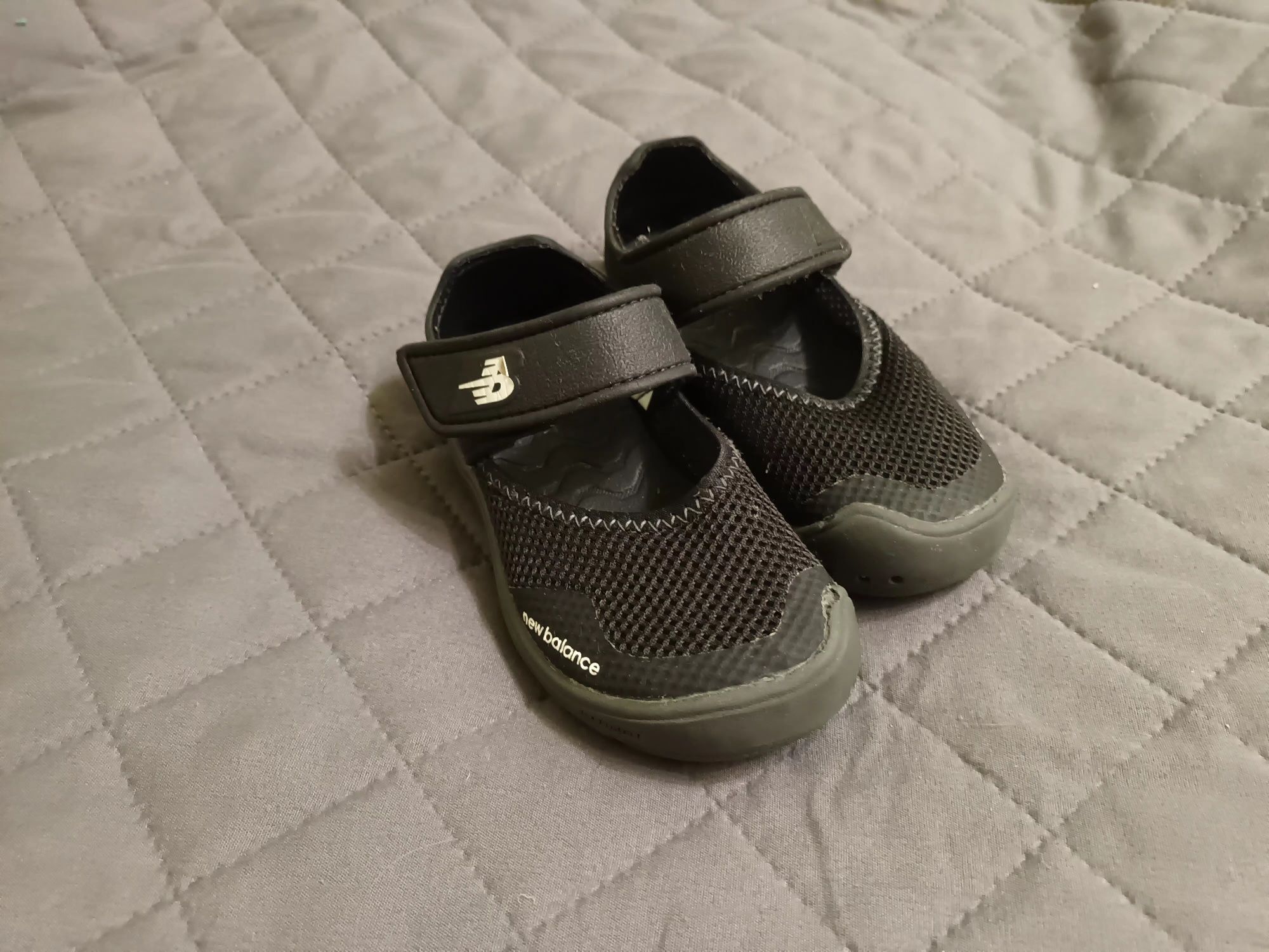 Sandały New Balance roz.25,5, 16 cm