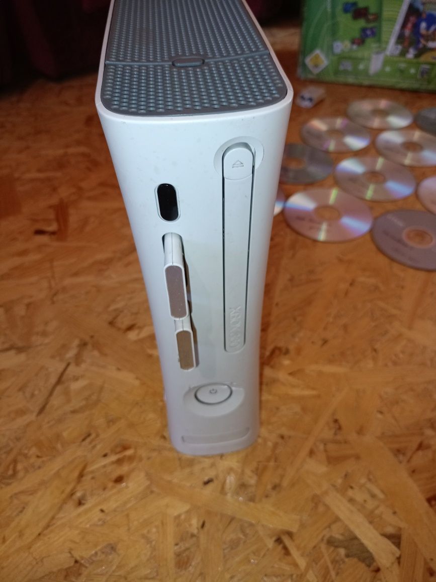 Xbox 360 Arcade stan-opis