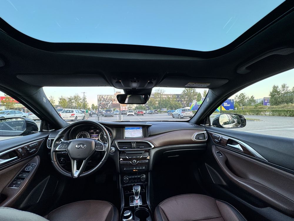 infiniti Q30 Automat Full Opcja