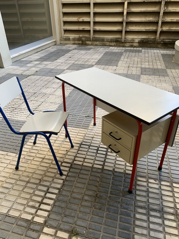 Secretária e cadeira Equipex