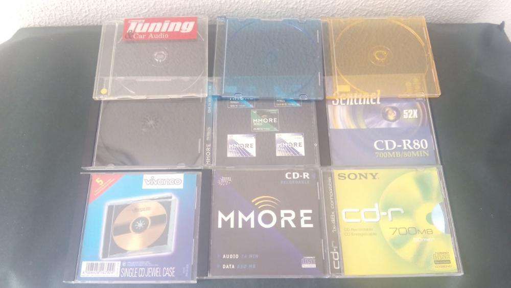 Lote 9 caixas de CDS plásticas vazias