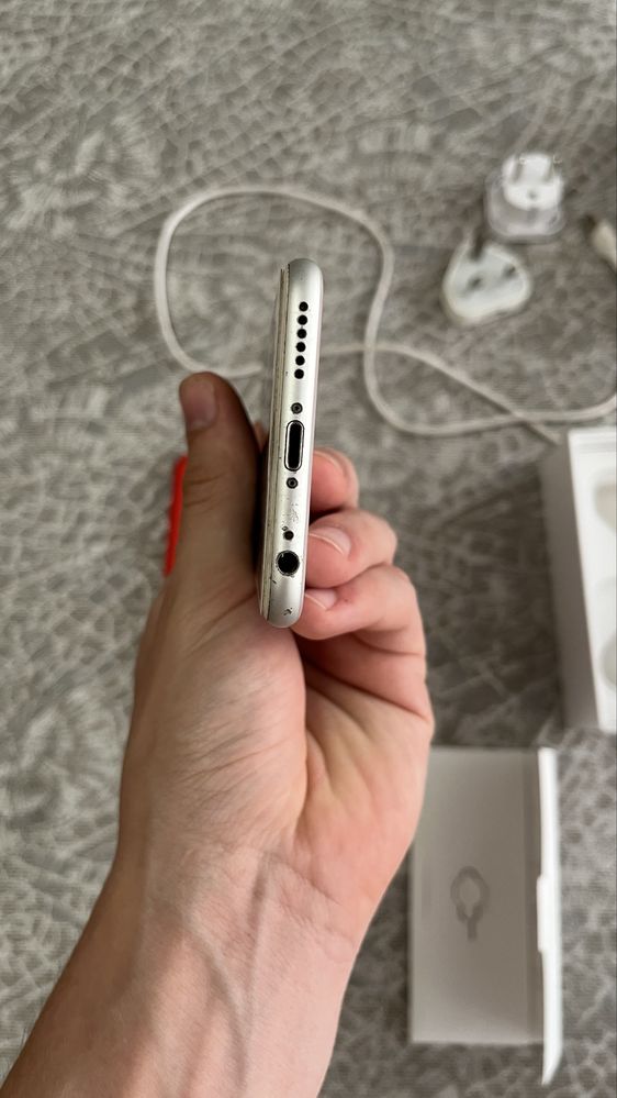 Продам iPhone 6s 32 GB neverlock