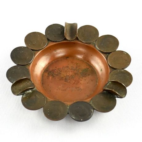 Cinzeiro em cobre e moedas antigas, “Recordação de Évora”