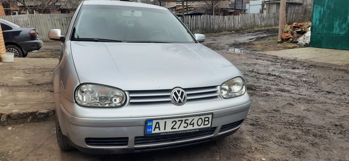 Volkswagen Golf 4 2002р.машина в дуже гарному технічному та зовнішньом