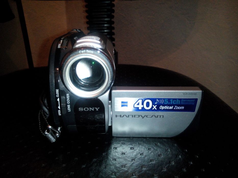 Цифровая DVD Видеокамера SONY DCR-DVD109E (запись на MiniDVD) Handycam