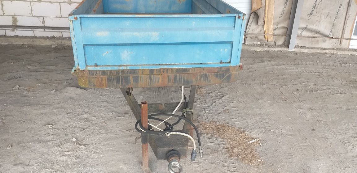 Продам причіп для трактора самоскид