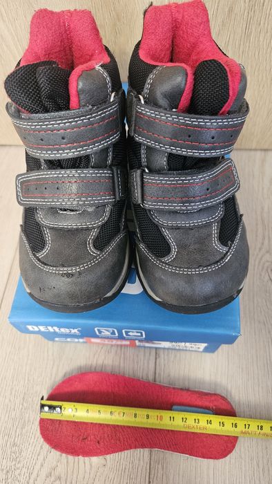 Buty chłopięce jesienno/zimowa w rozmiarze 25