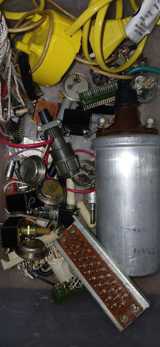 Czesci. Złom. Odzysk podzespoły