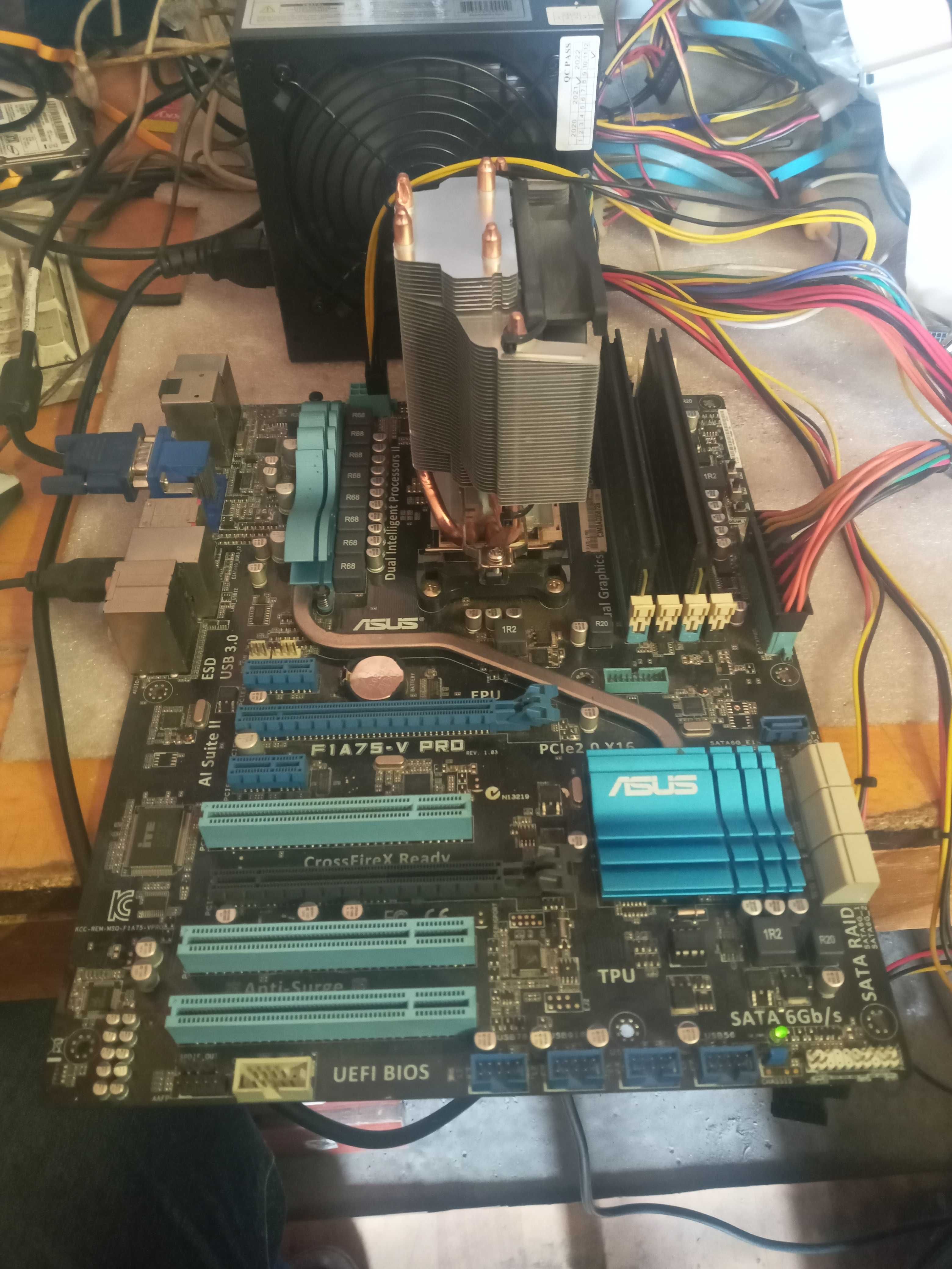 ATX  F1A75-V PRO +AMD A6-3670 +башня+ 4гб