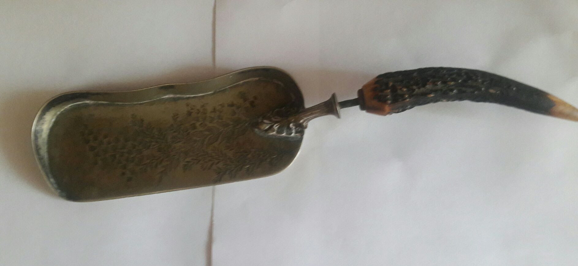 Лопатка с костяной ручкой из рога Англия
