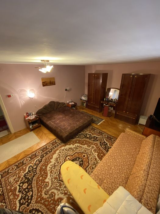 Продам будинок у передмісті Берегова