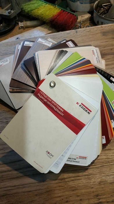 Каталоги зразків ЛДСП Swisspan, Egger, фасадів. фурнитури, кромки.