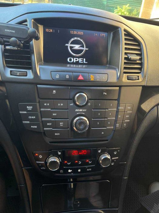 Продаю Opel Insignia 2011