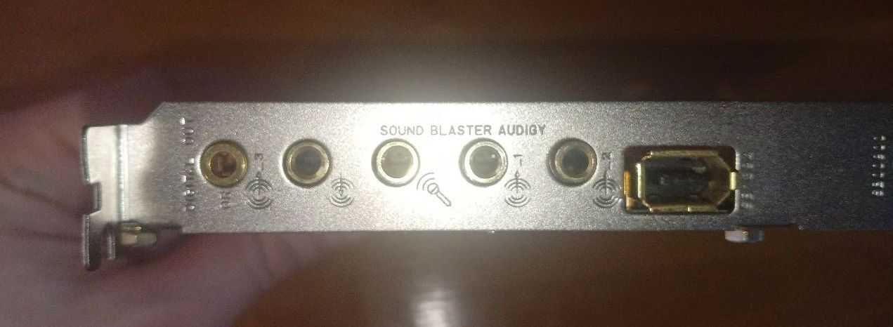 creative soundblaster audigy 2 SB0090 в позолоте и  audigy 4 SB0610