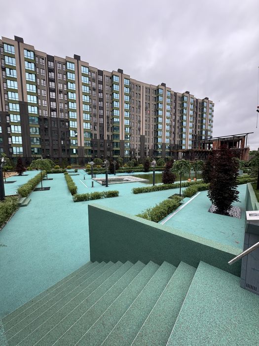 Продам приміщення 128м2 на центральній алеї ЖК Уютний квартал, без %