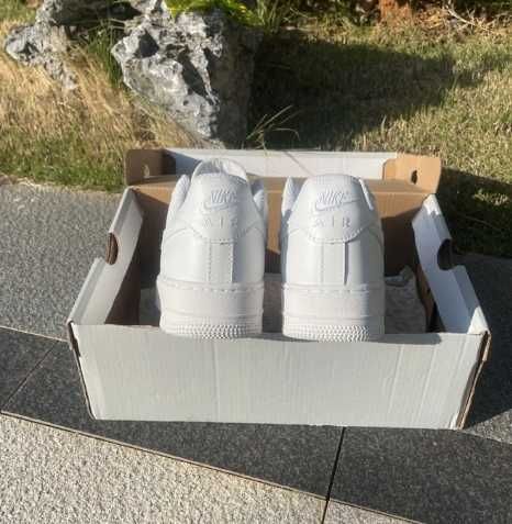 NikeAirForce1Low07White r.41