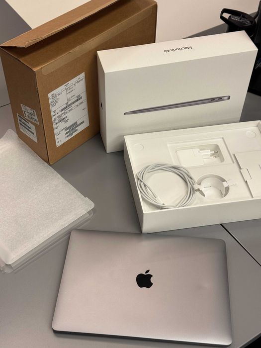 Macbook Air 8\256Gb (резервація до 21.12)