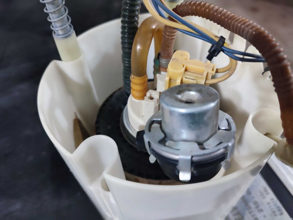 Паливний насос Jeep Cherokee