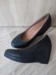 Buty na koturnie rozmiar 35