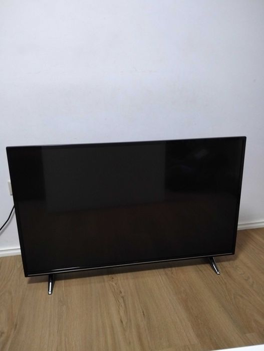 Tv muito estimado "49"