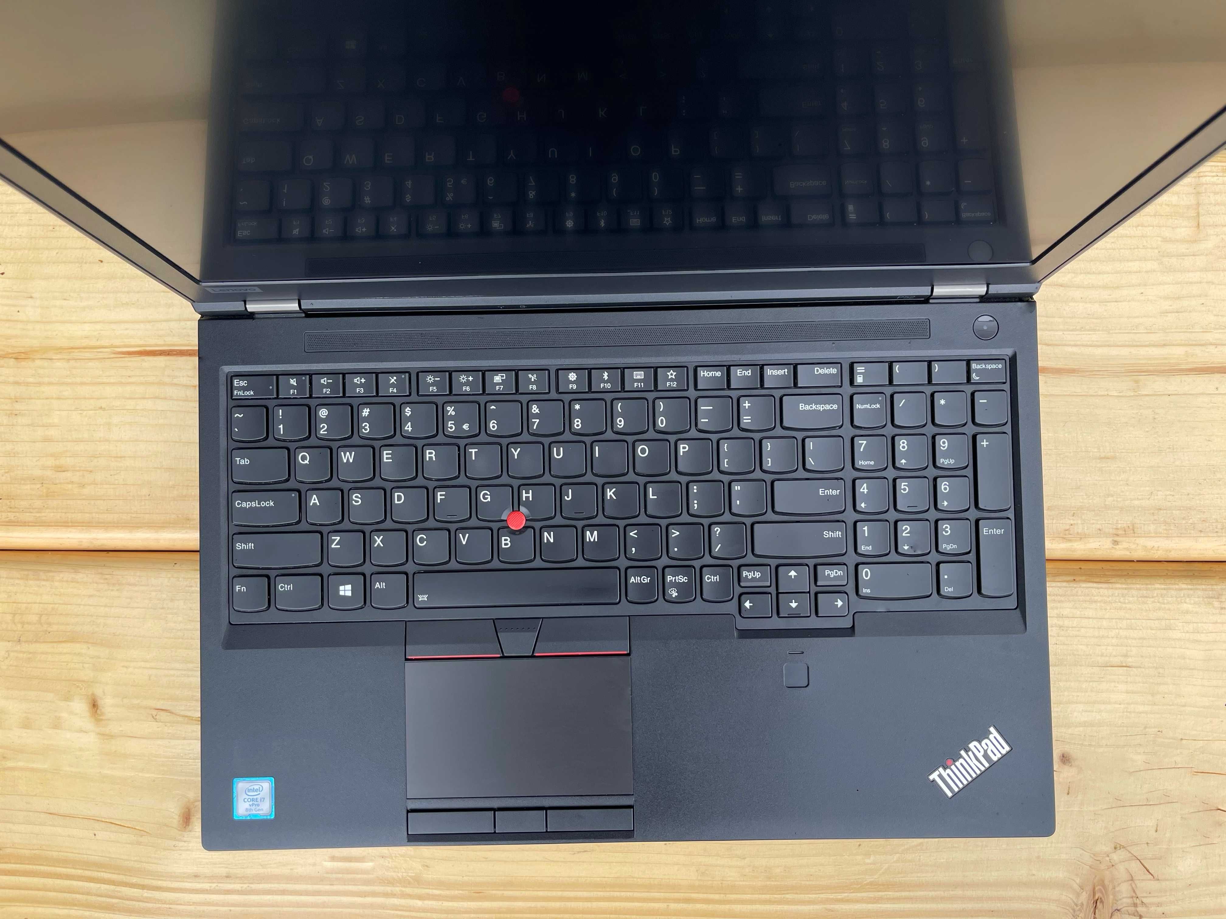 Ноутбук Lenovo ThinkPad P52/i7-8850H/32GB/512M2/IPS/Quadro P2000M(4GB)