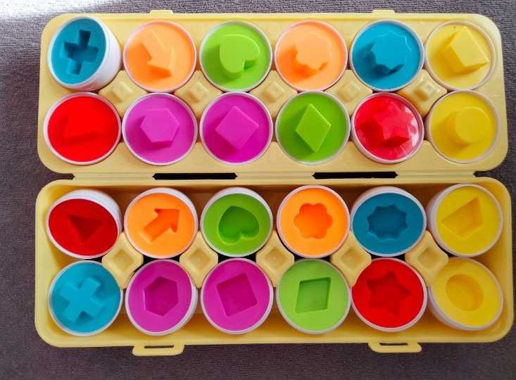 Zabawka dla Dzieci Edukacyjna Jajka Sorter Montessori 12 sztuk
