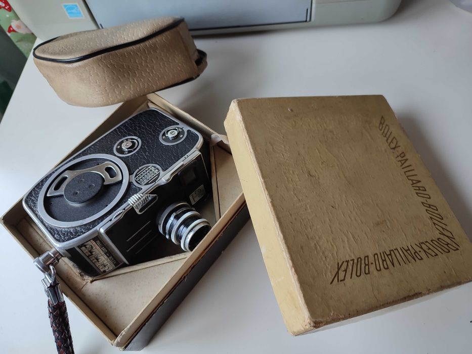 máquina de filmar vintage, suíça