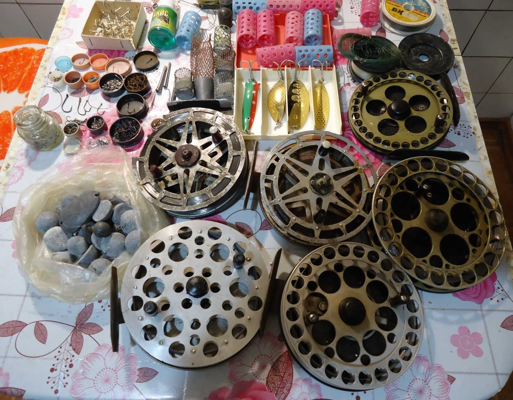 Снасти. Рыболовные снасти. Крючки.
