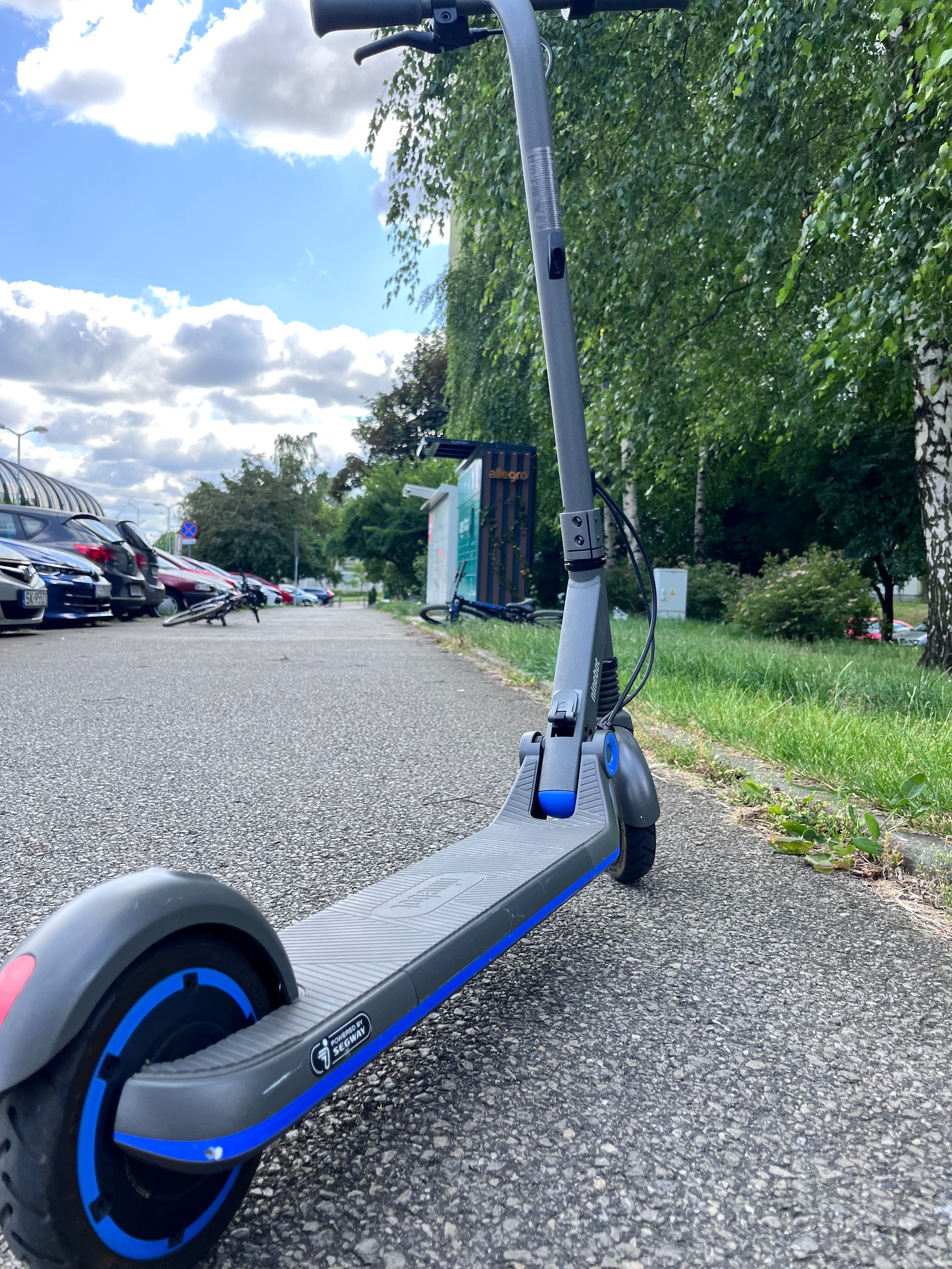 Hulajnoga elektryczna Segway Ninebot Zing E10