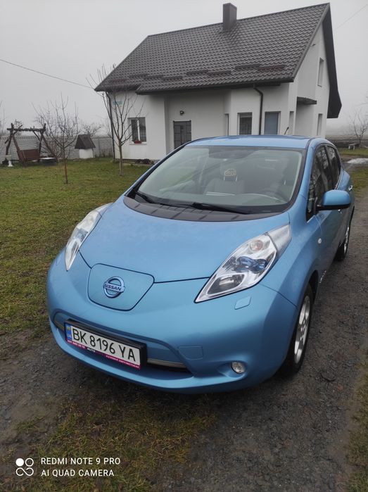Nissan leaf 2011