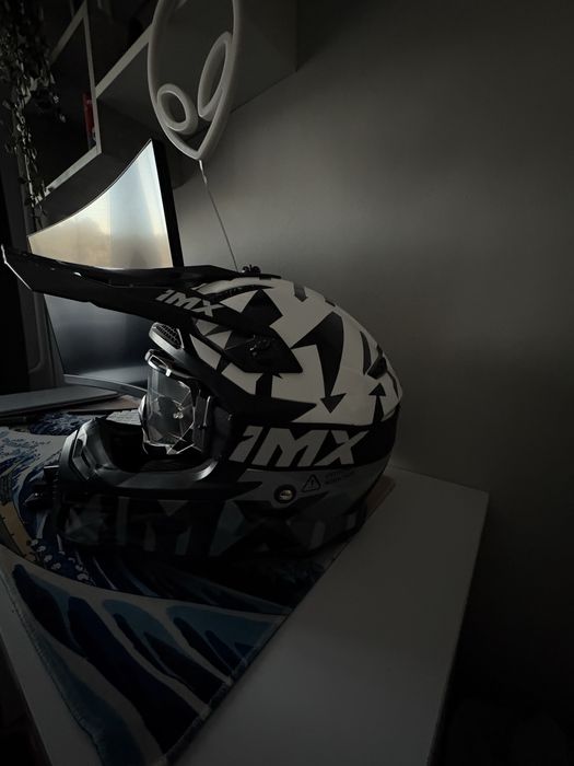 Kask na crossa IMX