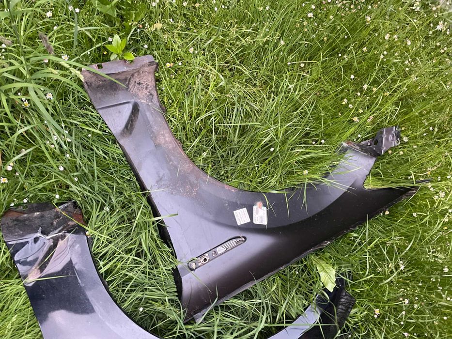 FORD MONDEO MK4 Błotnik błotniki P/L Kolor V6 i G6