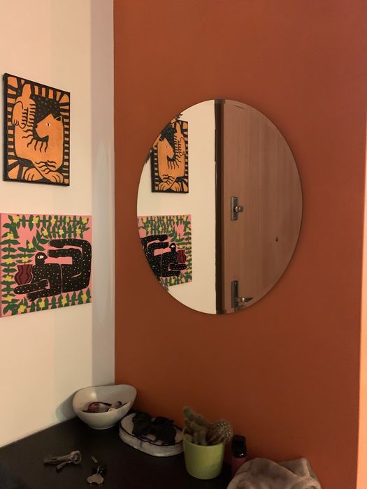 Okrągłe lustro ścienne