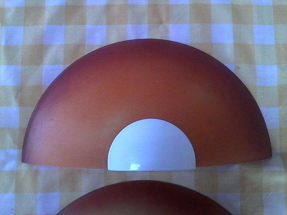 Candeeiros de parede antigos meia lua