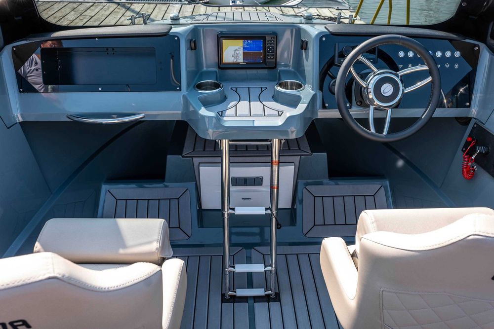 Łódź motorowa Corsiva 607 Runabout / 2025 / FV