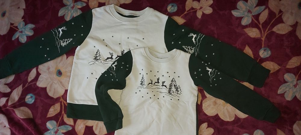 Новорічні светри 2 шт