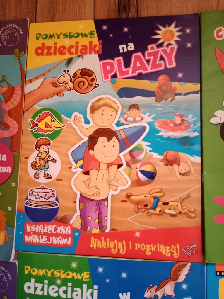 Książeczki dla dzieci z zadaniami i naklejkami