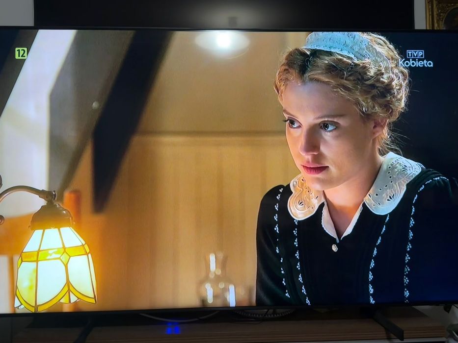 Telewizor Samsung ledowy 85 cali  4 letni UE85AU8002K