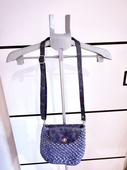 Torebka z dzianiny z dodatkiem skóry naturalnej