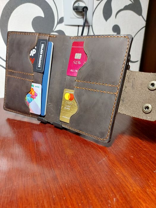 Кожаное портмоне под документы