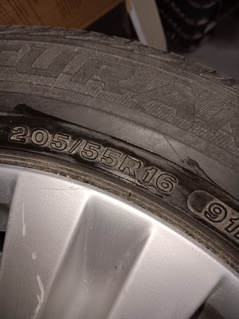 Jantes com peneus 5×120 R16