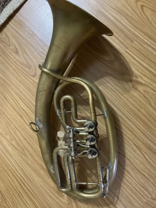 Духові інструменти від корнети до туби