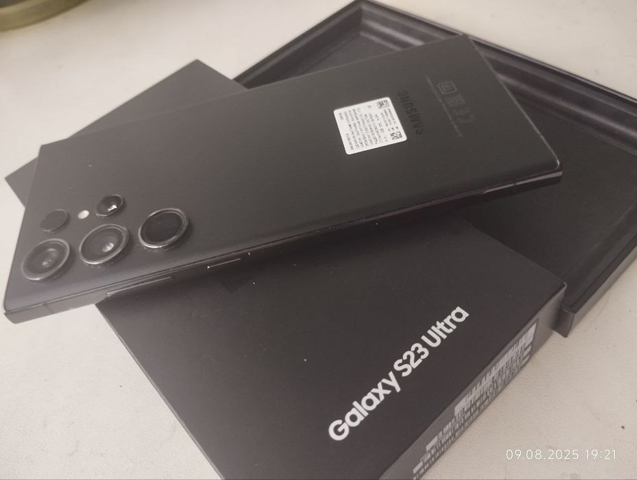 Samsung S23 Ultra 256/12