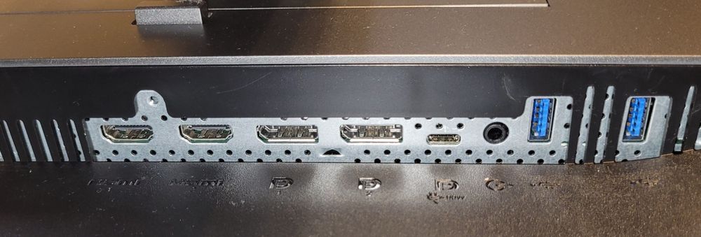 Monitor 4K 43" Dell UltraSharp U4320Q